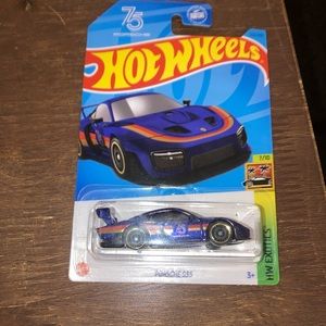 Hot Wheels HW Exotics Porsche 935